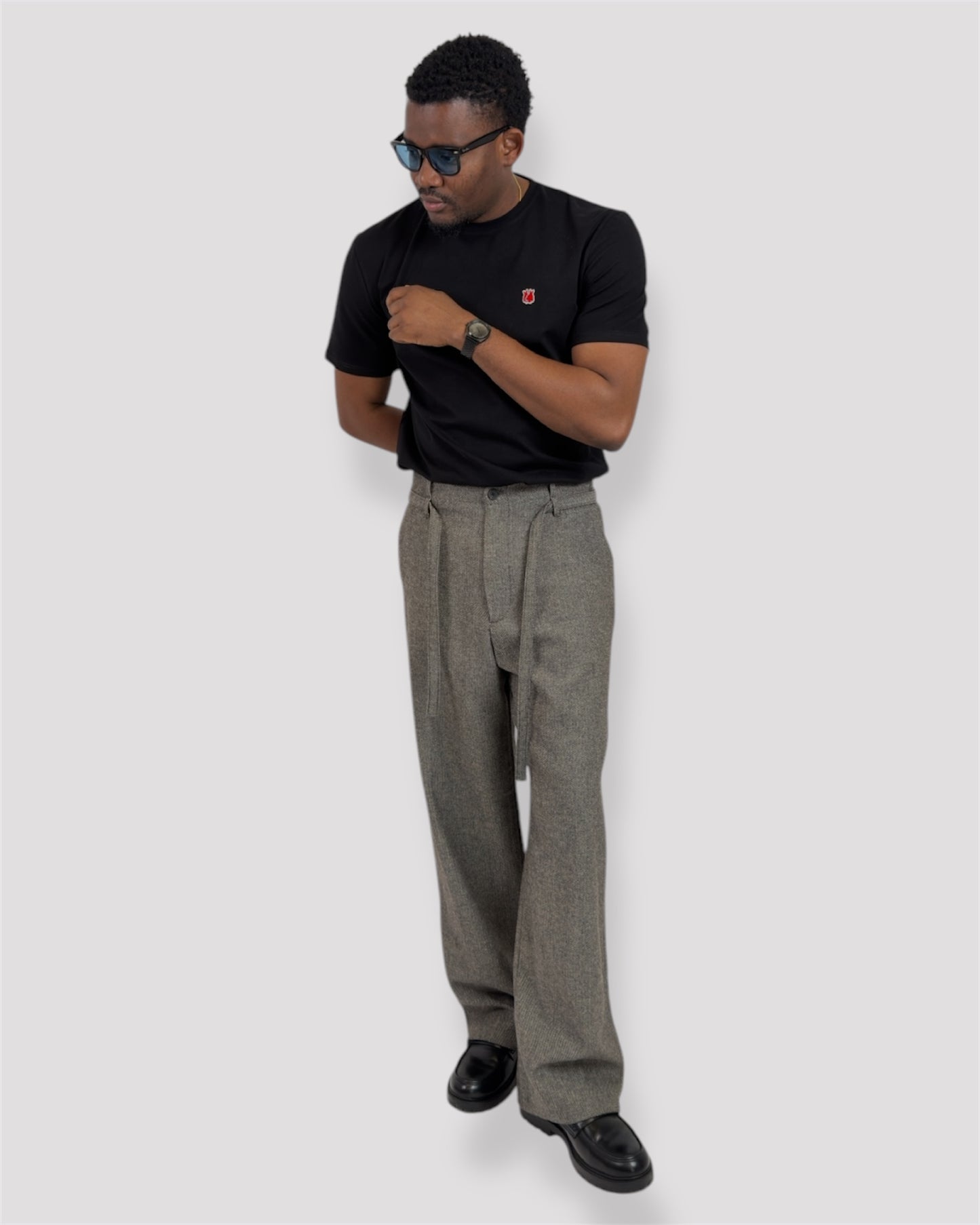 Luxe Essential Tee – Black Edition