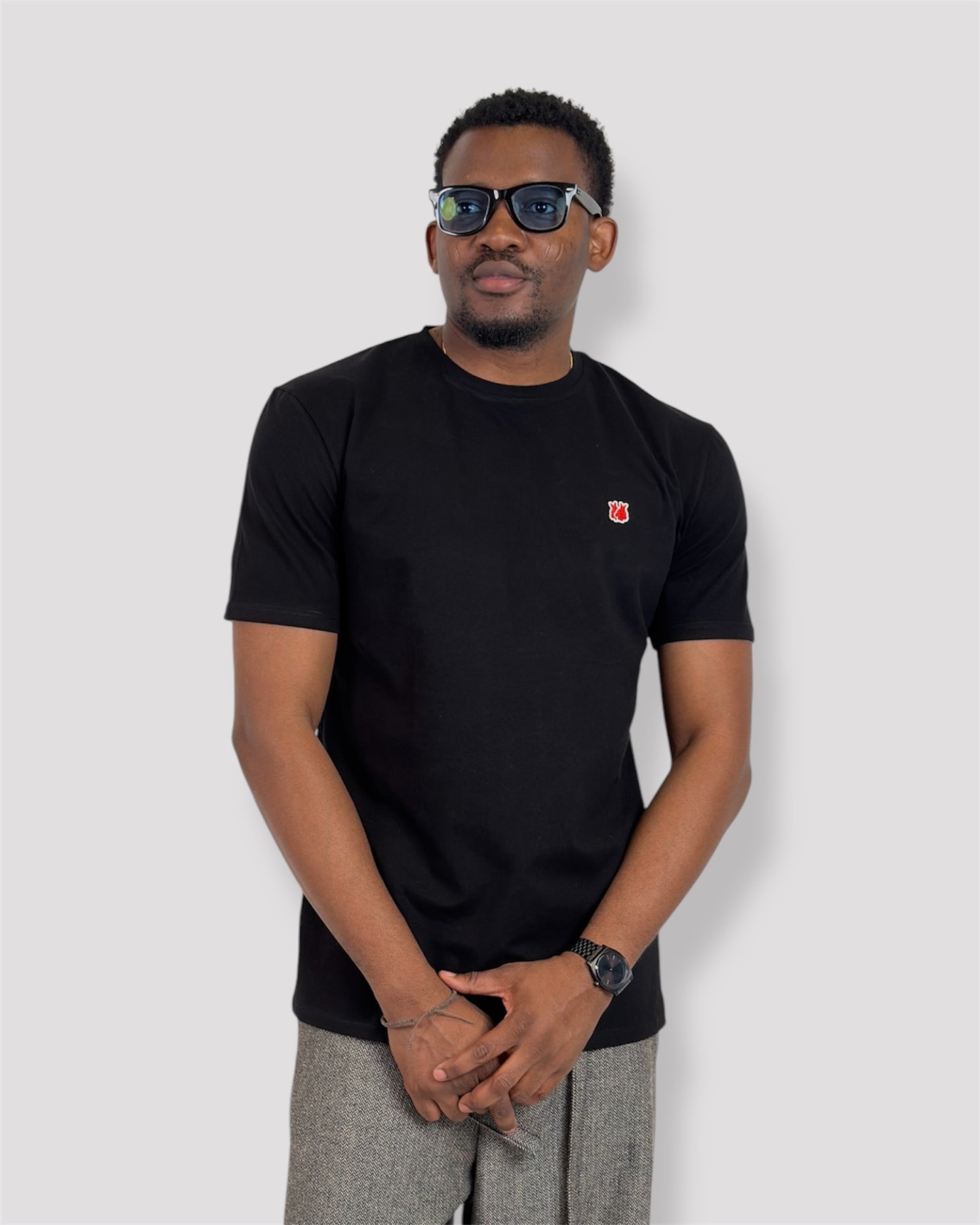Luxe Essential Tee – Black Edition