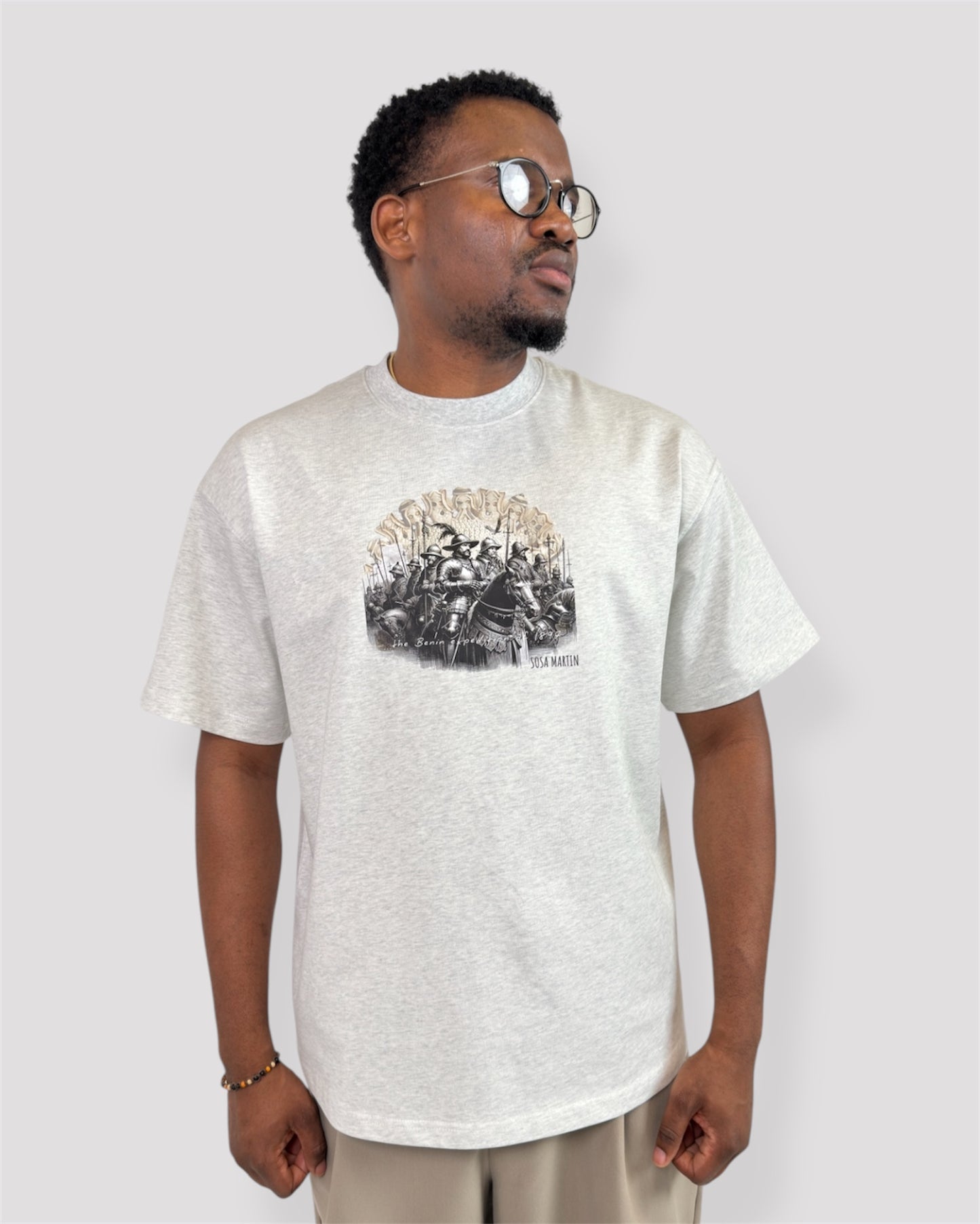 Benin Legacy Tee Oat ash